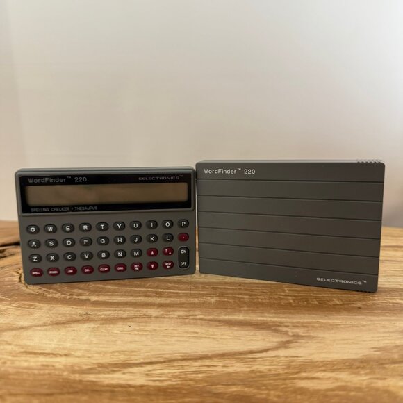 Selectronics Wordfinder 220 (WF-220) - Spell Checker/Thesaurus - Picture 1 of 6
